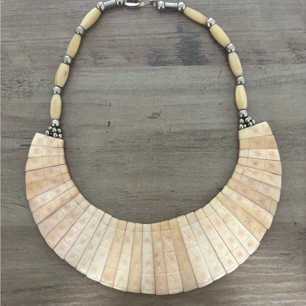 Vintage Pink Carved Statement Choker Necklace - Picture 1 of 9